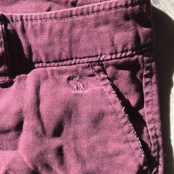 Burgundy Abercrombie short shorts size 0🍷 - Picture 3 of 6